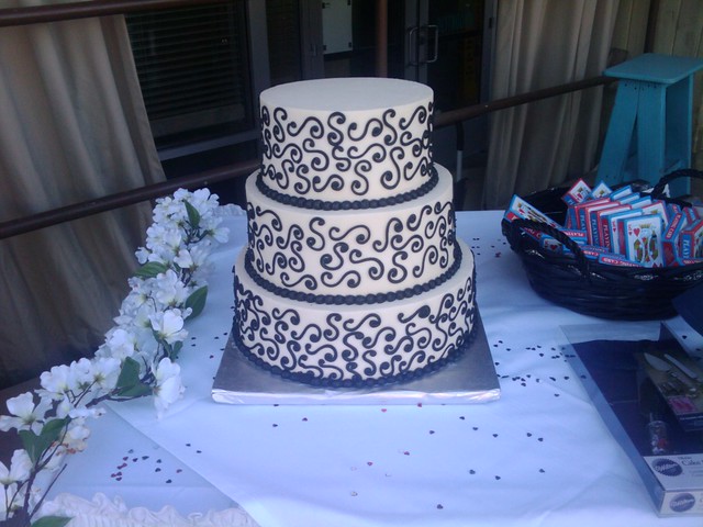 3 tier Black and White S Swirls wedding cake