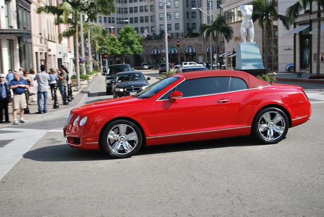 A Very Red Bentley Never seen one with a red top surprised both Chris and 