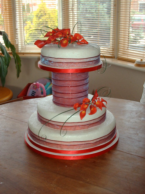 Red Cala Lily Wedding Cake Not a brilliant photo as one of my earlier cakes