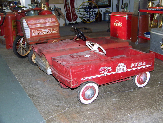 SHOPZILLA - GIFT SHOPPING FOR ANTIQUE PEDAL CARS