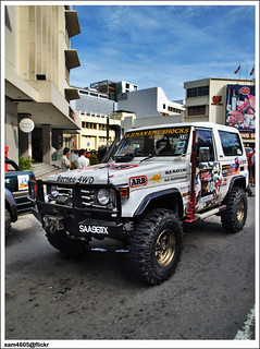4x4 Borneo Safari 2009 Flag Off - Toyota Landcruiser BJ73