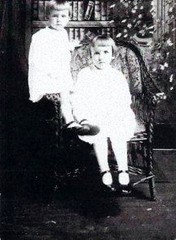 Violet Lillian Hayes and Mildred Mabel Hayes