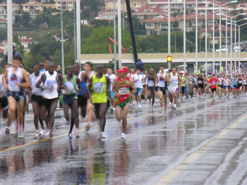 After the start - runners arrived to the Bosporus Bridge