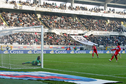 El Malaka Martinez porta in vantaggio il Catania in casa della Juve: è il 20 dicembre 2009