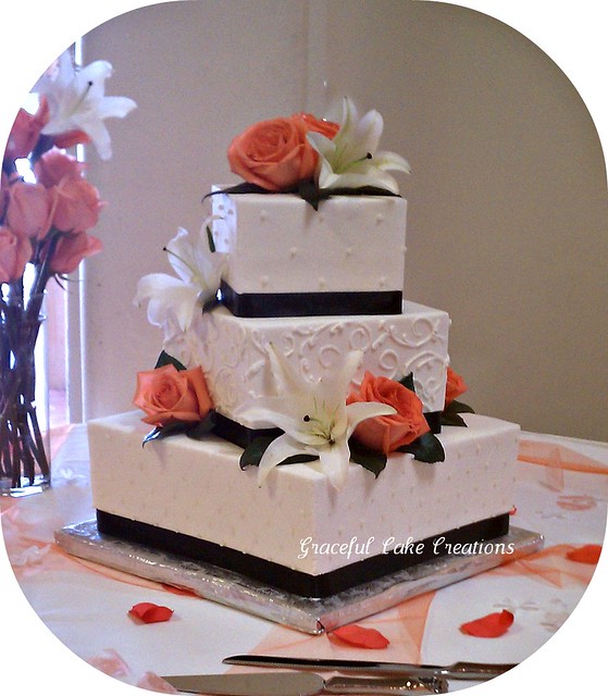 Elegant Black and White Square Wedding Cake