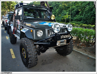 4x4 Borneo Safari 2009 Flag off - Suzuki 4x4 SJ