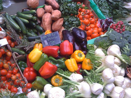 Sunday market in Paris: all organic food
