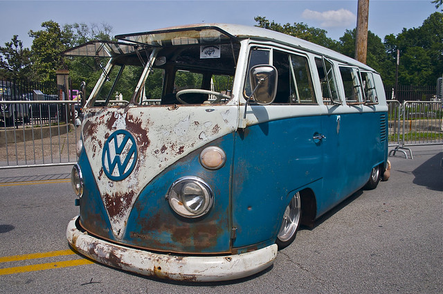 Old school VW Bus Beatersville 2011