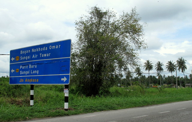 Perak Day Trip - small town road