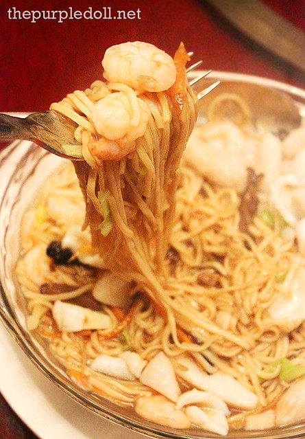 Seafood E-fu Noodles at Xin Tian Di