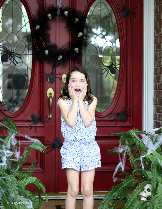 Hi Sugarplum | Halloween Spider Porch