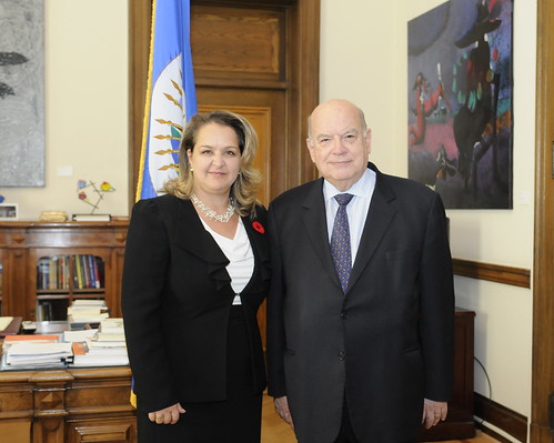 Secretario General de la OEA recibió a la Directora para Asuntos Hemisféricos de la Cancillería canadiense