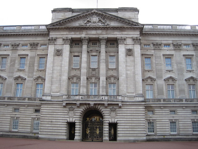 Buckingham Palace royal balcony