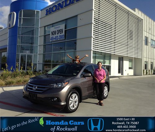 Thank you to Esther Hitt on your new 2013 #Honda #Cr-V from Brenda Granillo and everyone at Honda Cars of Rockwall! #RollingInStyle by DeliveryMaxx