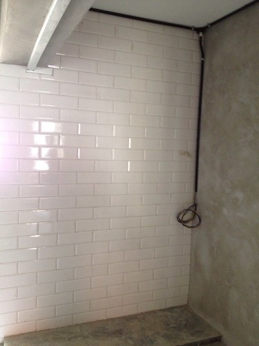 Subway tiles wall completed.