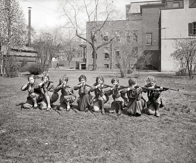 1925: Co-ed girls with rifles