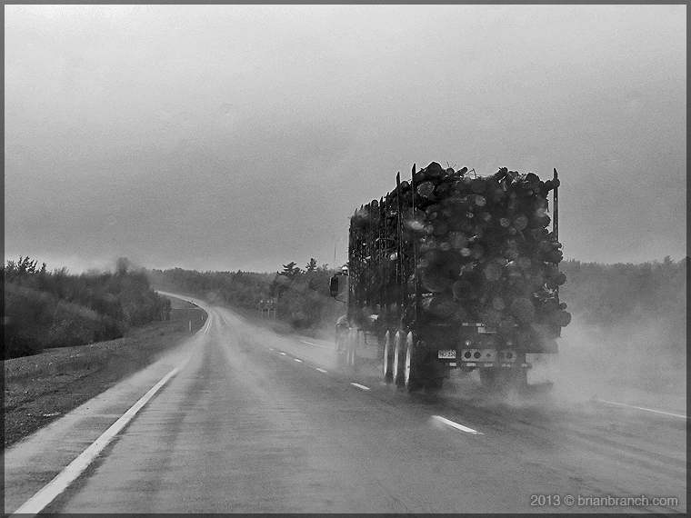 DSCN3610_truck_rain