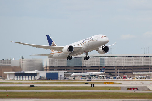 Boeing 787 Departure at IAH