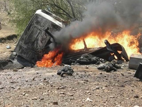 Carnage from a vehicle crash near the Ethanol plant in Chisumbanje, Zimbabwe. 22 people have been reportedly killed. by Pan-African News Wire File Photos