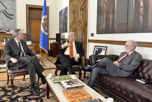 Secretario General de la OEA recibió al Director General para América Latina y el Caribe del gobierno de Canadá