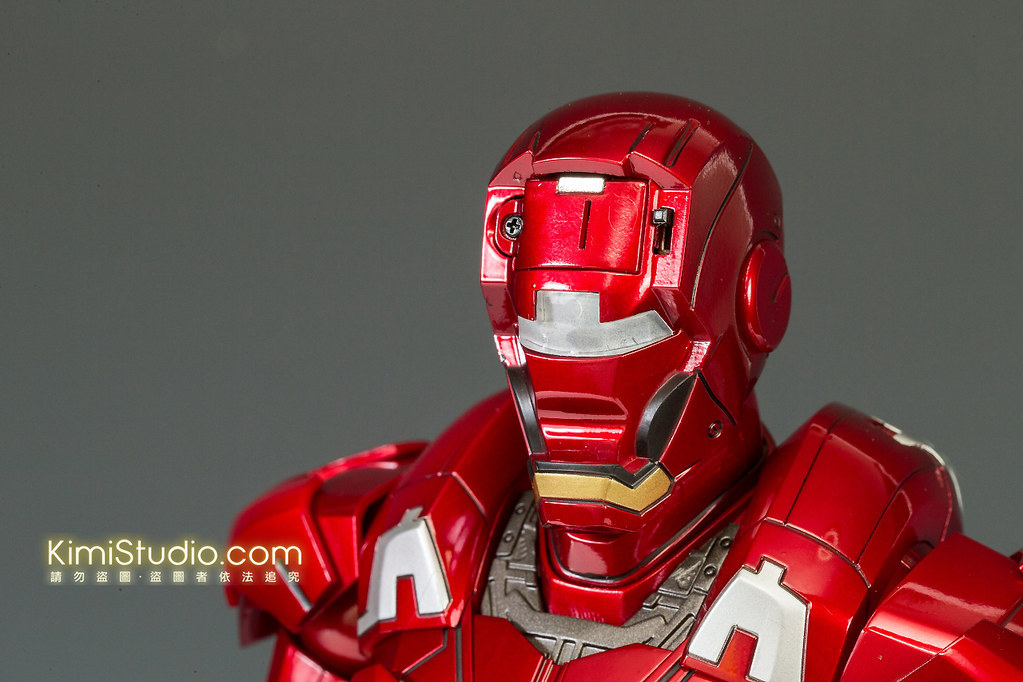 2013.06.11 Hot Toys Iron Man Mark VII-034