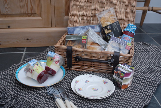 marks-and-spencer-picnic