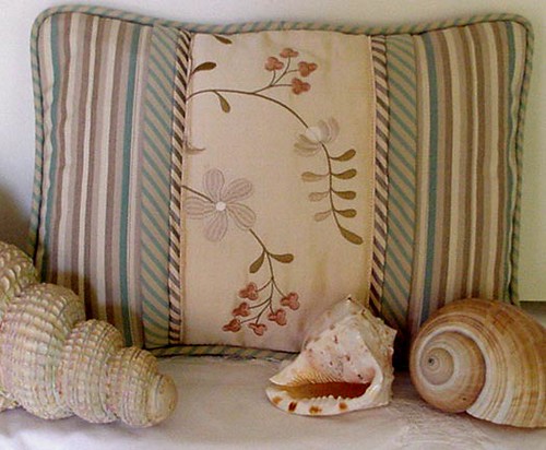 Moms Pillow-with SHELLS-6.3x5-Two