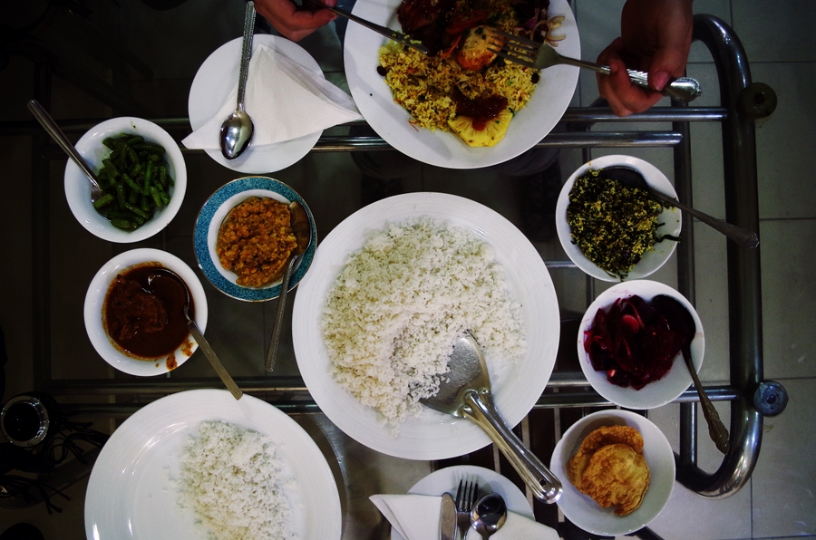 rice & curry in sri lanka