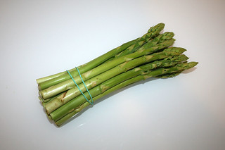 02 - Zutat grüner Spargel / Ingredient green asparagus