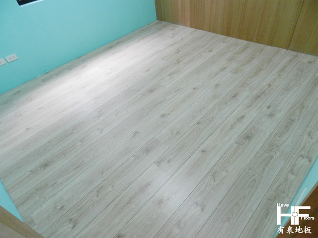 Egger超耐磨木地板  波茨坦橡木 木地板施工 木地板品牌 裝璜木地板 台北木地板 桃園木地板 新竹木地板 木地板推薦 (1)