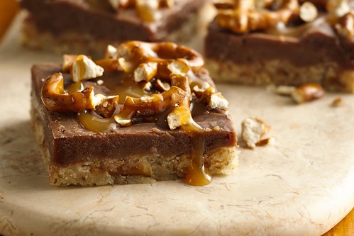Chocolate peanut butter pretzel bars
