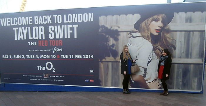 Taylor Swift O2 sign