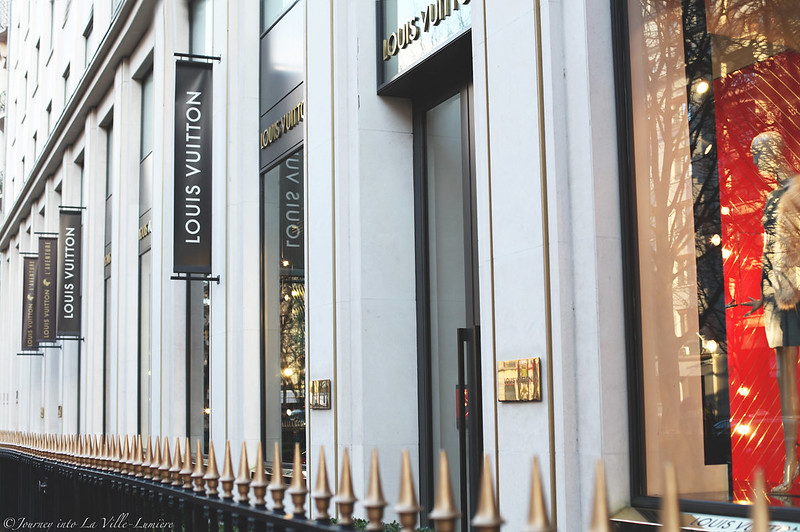 Louis Vuitton, Avenue Montaigne, Paris