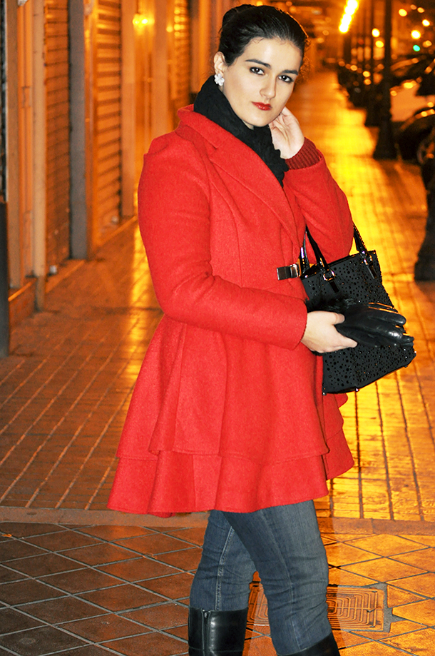 something fashion españa valencia spain blogger influencer streetstyle, ballerina bun how to wear red coat romwe review winter, boots and jeans look collaboration Zara fashionblogs