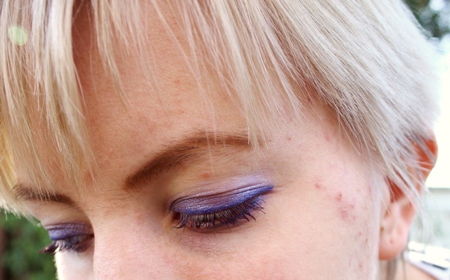purple eyeliner and eyeshadow gradient