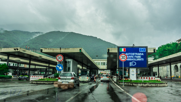 Italy Custom entering from Switzerland