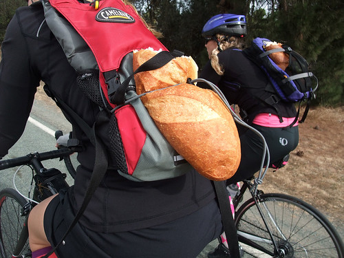 Giro d' Vino 2013 bread girls