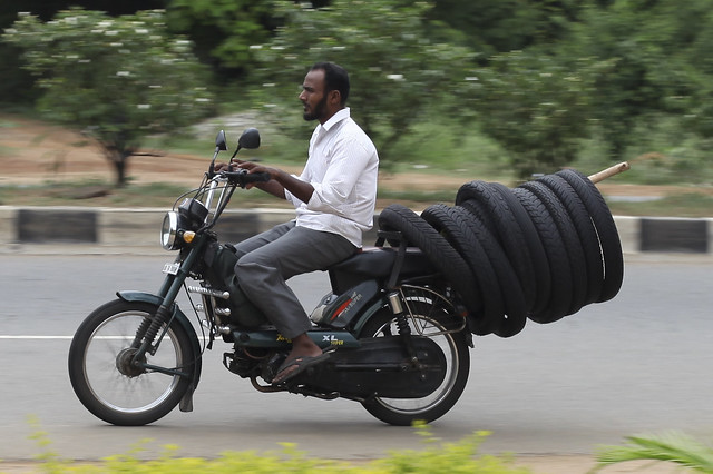 Tyres transport on a moped