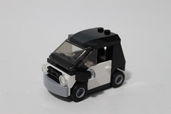 The LEGO Movie Emmet's Flying Car