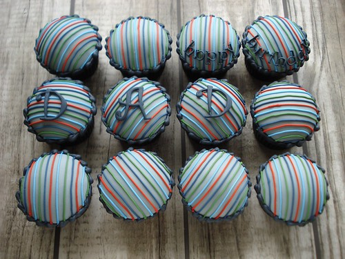 Stripe cupcakes