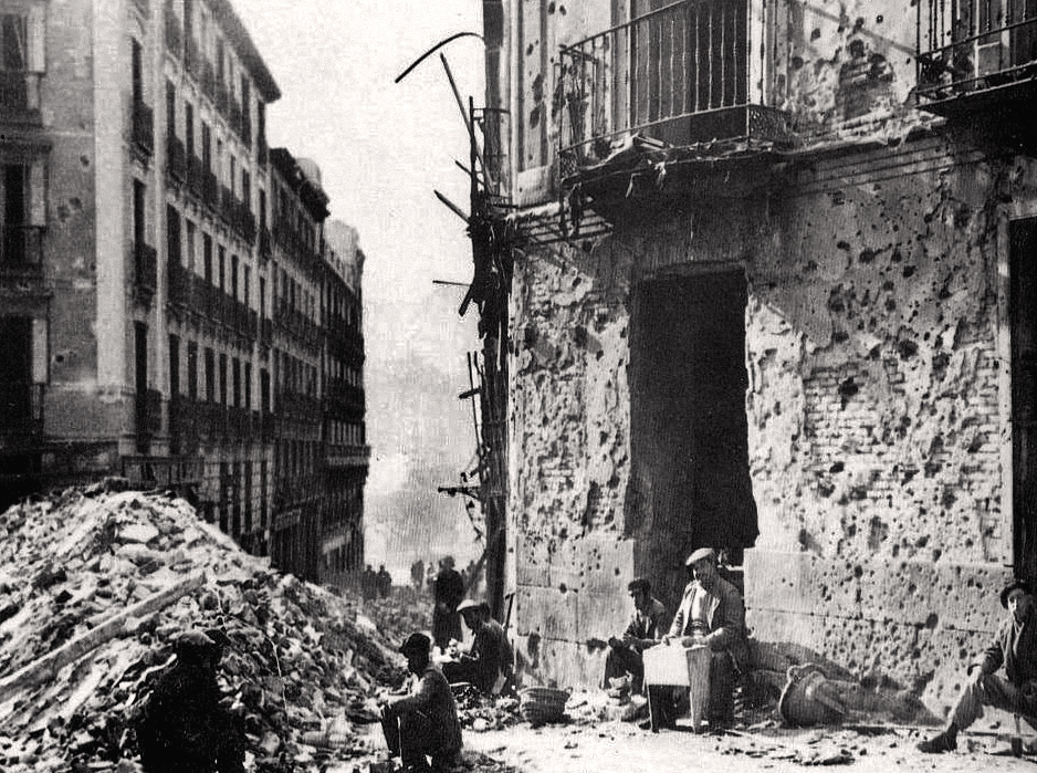 5. Madrid, 1938. Efectos de los bombardeos. Autor, Druidabruxux