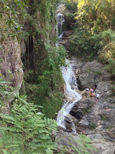 Huay Kaew Waterfall is the victim of it's close proximity to Chiang Mai: overcrowded