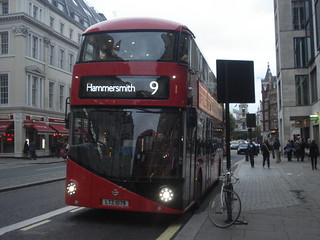 London United LT79 on Route 9, Strand
