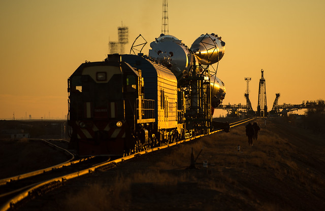 Expedition 38 Soyuz Rollout (201311050018HQ)