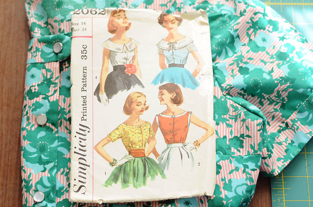 simplicity 2062 / 1957 sewing pattern