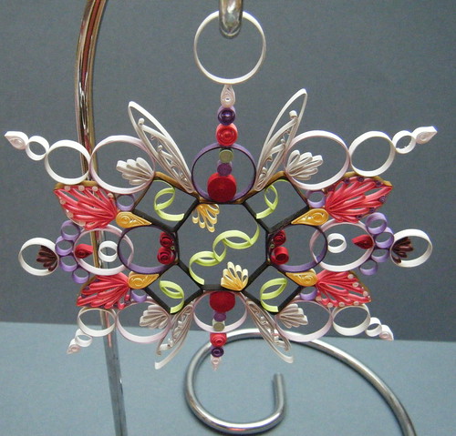 Quilled wallhanging by Philippa Reid