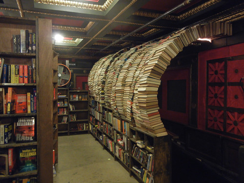 DSCN8932 _ The Last Bookstore, LA