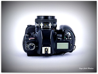 Nikon F80 (N80) - Camera-wiki.org - The free camera encyclopedia