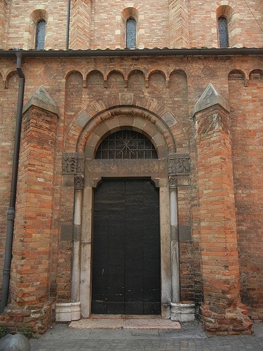 DSCN4980 _ Basilica Santuario Santo Stefano, Bologna