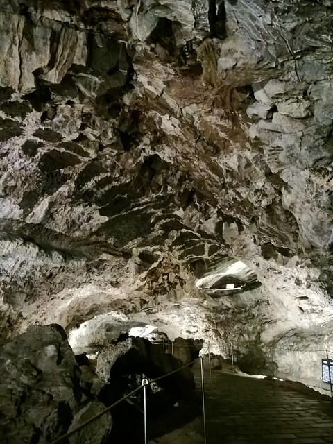lumia 925 - lava caves on Jeju Island-021